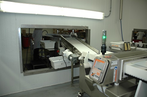 , Sanitary Conveyor System from Dorner Helps Wisconsin Cheese Packer Improve Ergonomics and Packaging Efficiencies