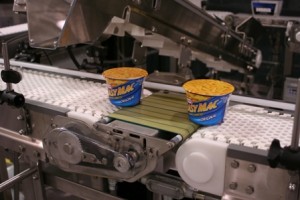 , Powered Transfer Reduces Product Loss Between Conveyors
