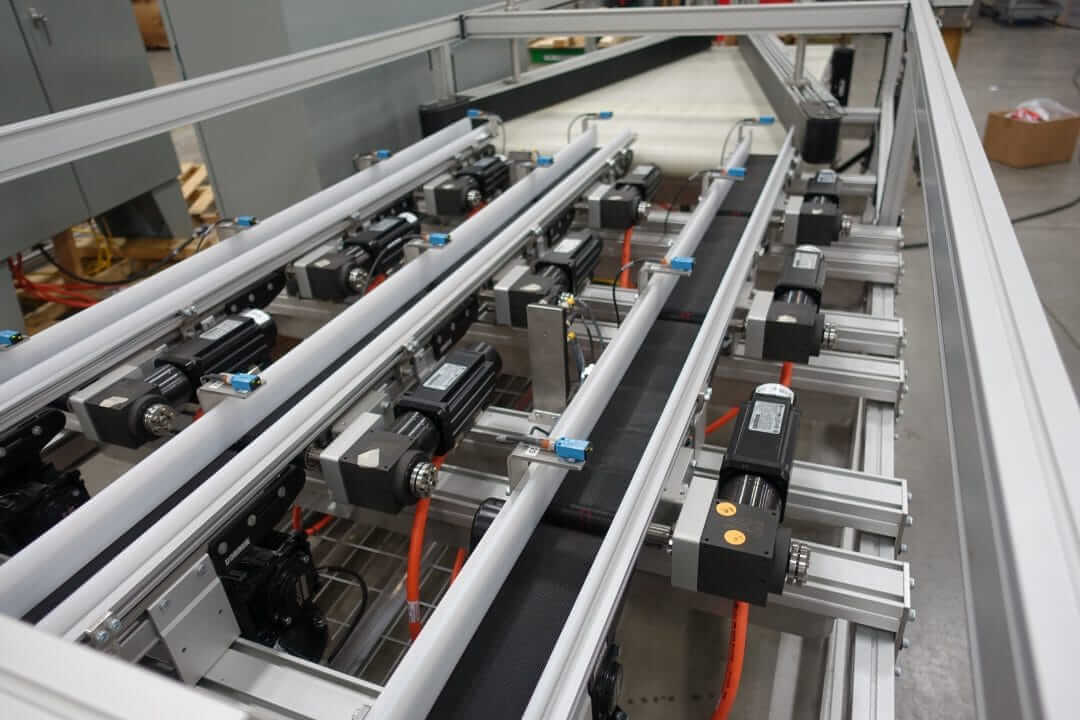 smart conveyors - merging, diverting and sorting - Dorner