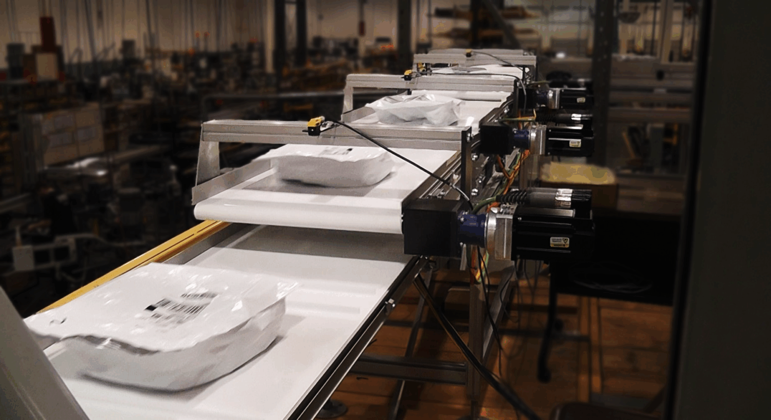 Smart Material Handling Conveyors For E Commerce And Distribution